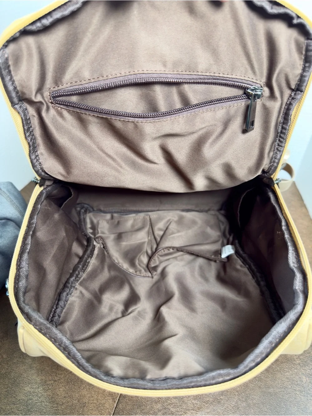Fadeon Convertible Beige Faux Leather Backpack Colorful Embroidered Strap Sz M
